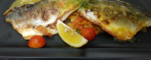 CAPRESE SIR MOZZARELLA, RAJČICA, MASLINOVO ULJE, BOSILJAK